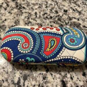 Vera Bradley Hard Clamshell Eyeglass Case "Venetian Paisley"